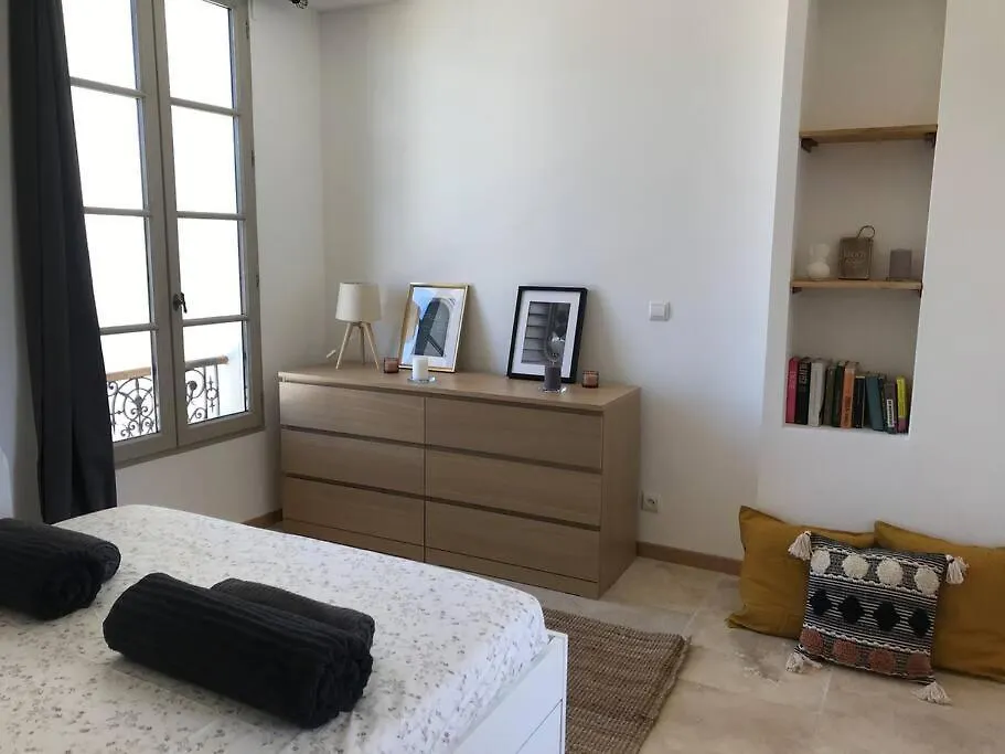 Maya - La Maison Racine 4 - Cocon En Plein Centre Ville Avignon Apartment